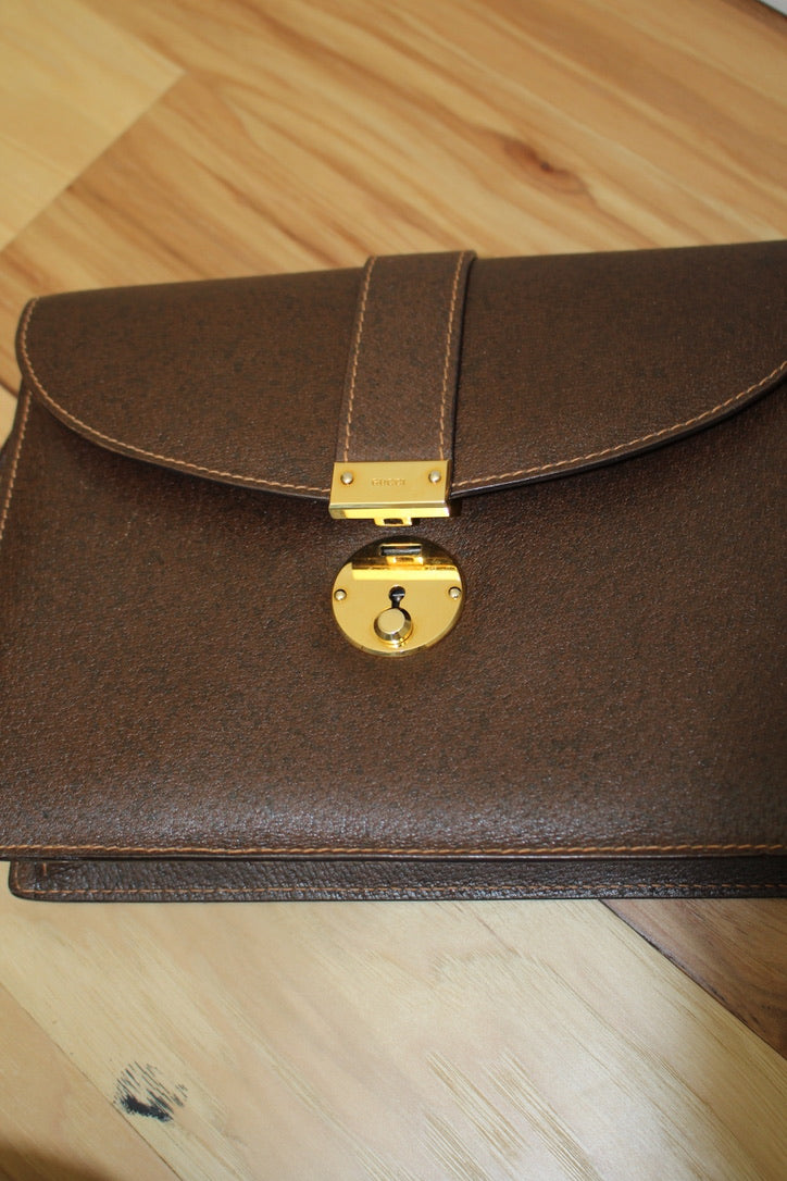 Gucci Vintage Envelope Clutch